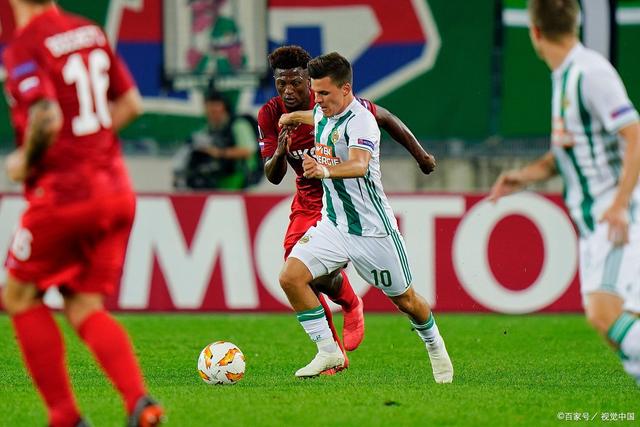 罗德里戈绯闻女友晒沙滩健美照 川字腹肌配小麦色